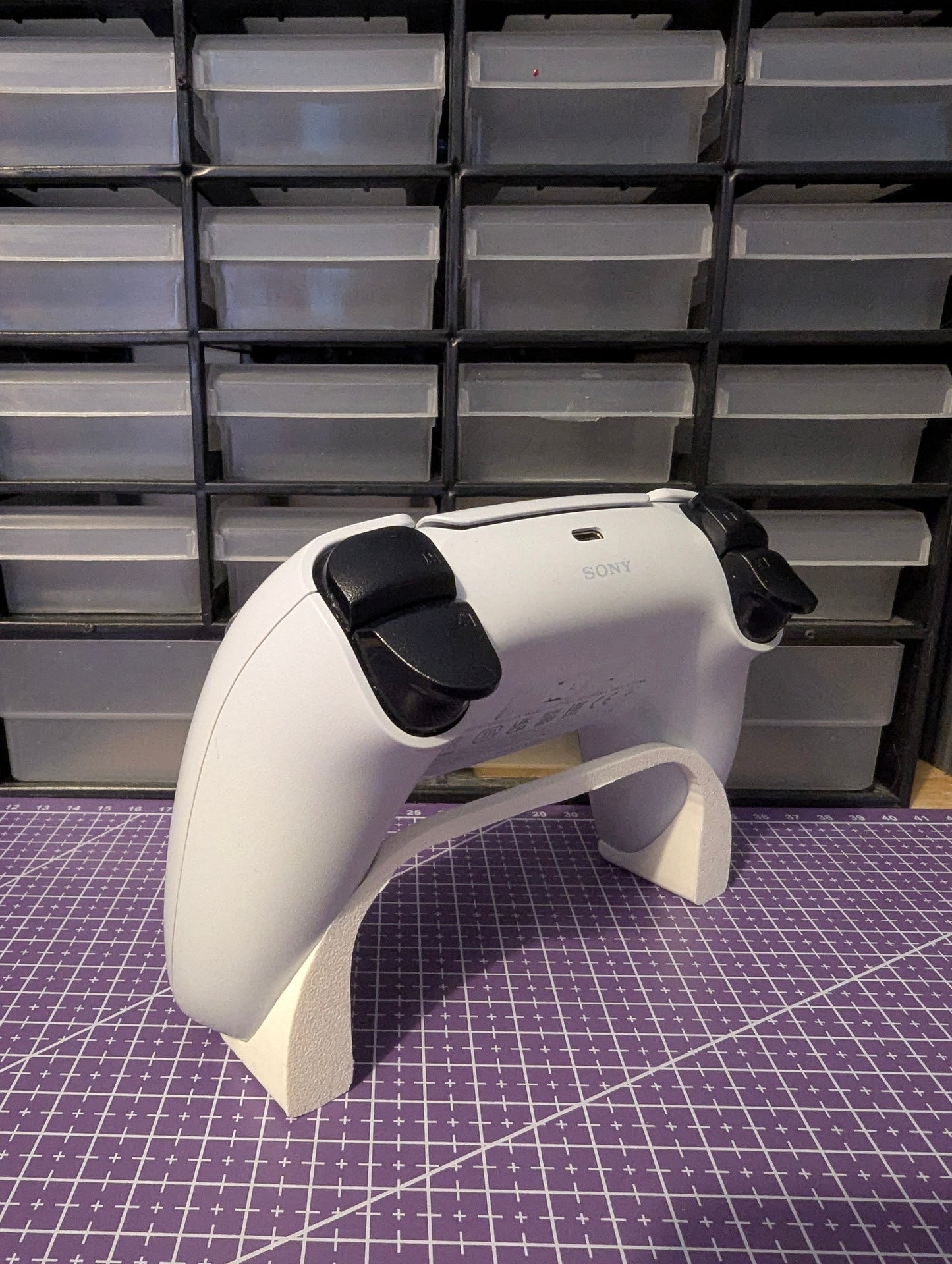 Stealthstand till PS5 kontroll