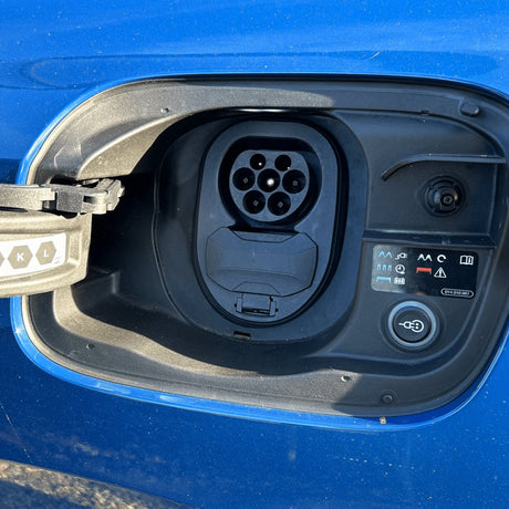 Audi Q6 E-Tron - Weather and Snow Cover for Charging Port