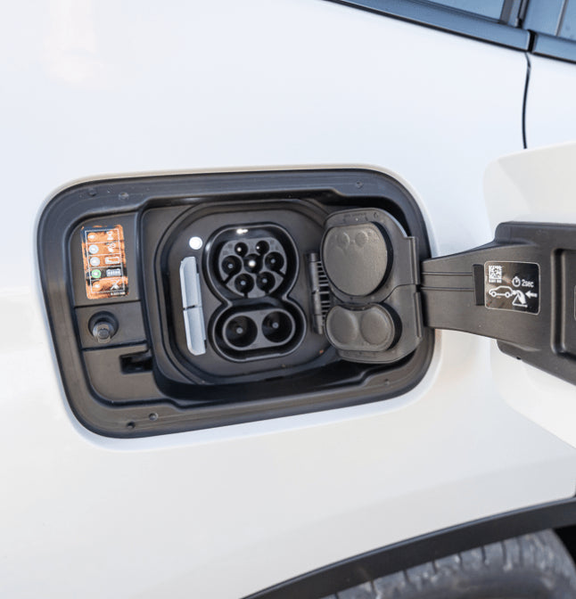 BMW iX3 (G08) 2020+ - Weather and Snow Cover for Charging Port - photo 2