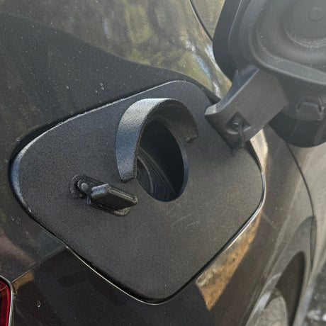 Cupra Born - Weather and Snow Cover for Charging Port - photo 2
