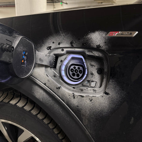 Ford Explorer Plug-In Hybrid - Weather and Snow Cover for Charging Port - photo 2