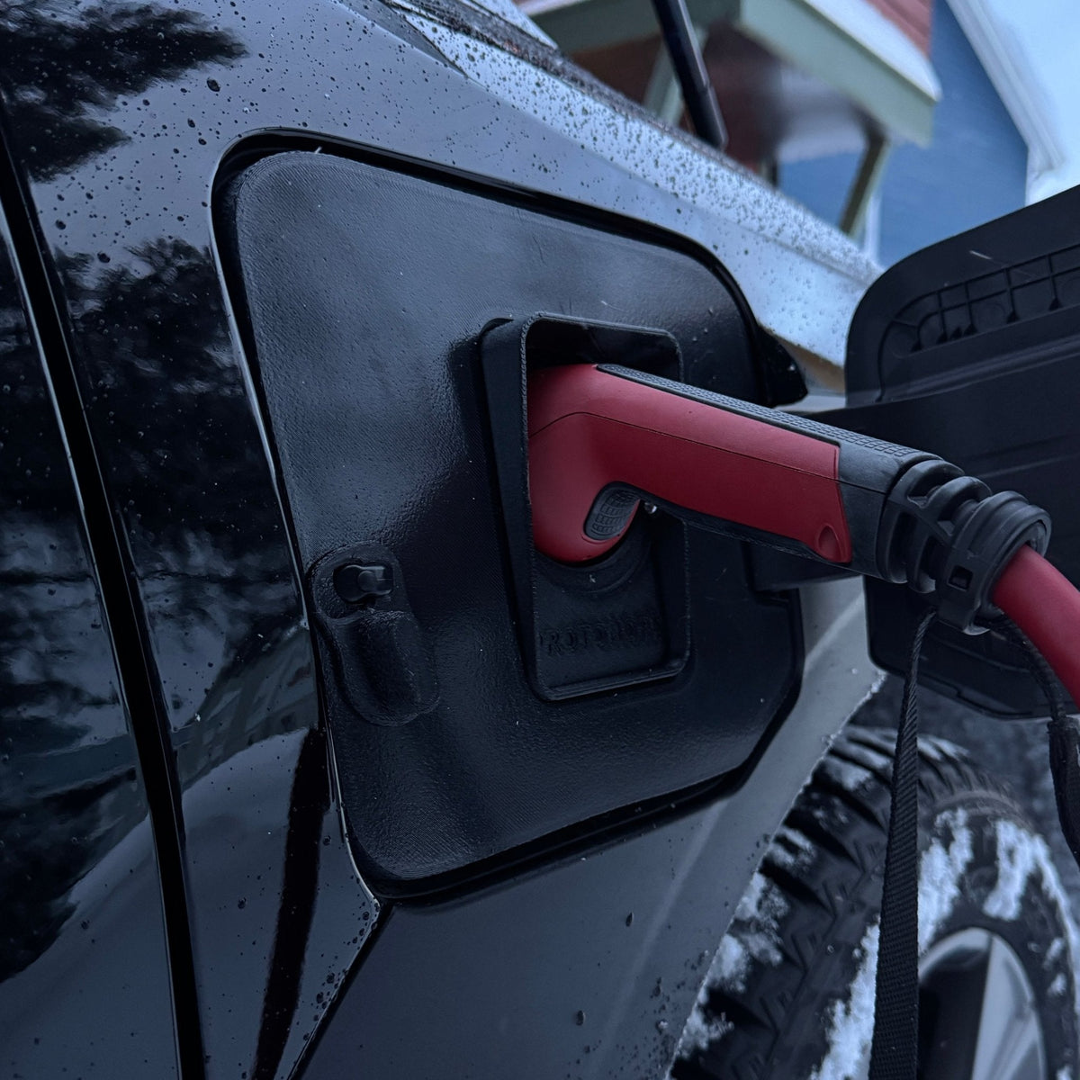KIA EV3 - Weather and Snow Cover for Charging Port