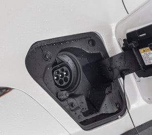 Lexus UX300e - Weather and Snow Cover for Charging Port - photo 2