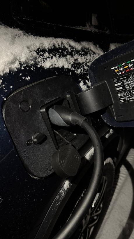 Mercedes EQA - Weather and Snow Cover for Charging Port