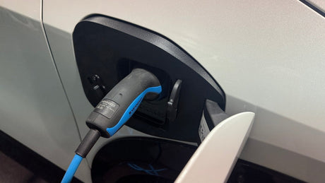 Nissan Ariya V2 - Weather and Snow Cover for Charging Port