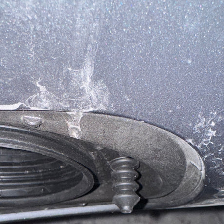 Volvo XC60 Plug-In Hybrid - Weather and Snow Cover for Charging Port - photo 4