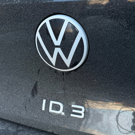 VolksWagen ID.3 - Weather and Snow Cover for Charging Port - photo 5